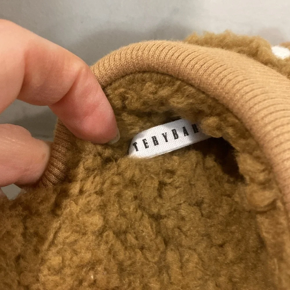 Pottery Barn Gingerbread Plush Slippers Cozy Holiday House Shoes Medium - Picture 9 of 12